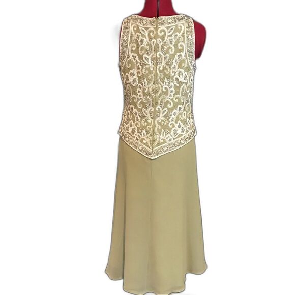 J Kara Gown Women’s Size 8 Green Long Length Beaded Bodice V-Trim Sleeveless - Picture 6 of 15